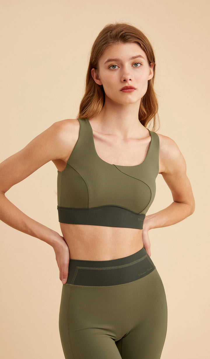 CHLOE Racerback Yoga Bra